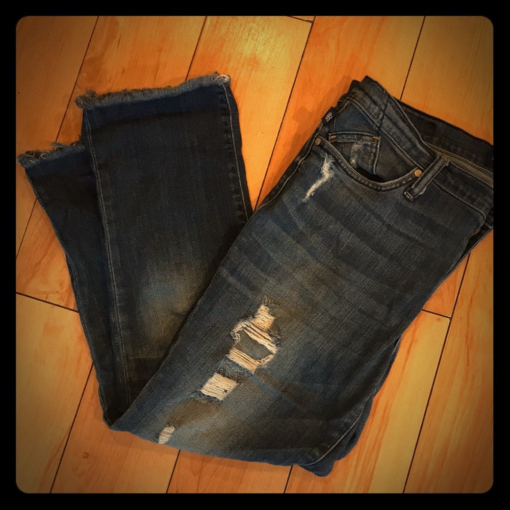 Rock & Republic distress jeans frayed hem. Size 12